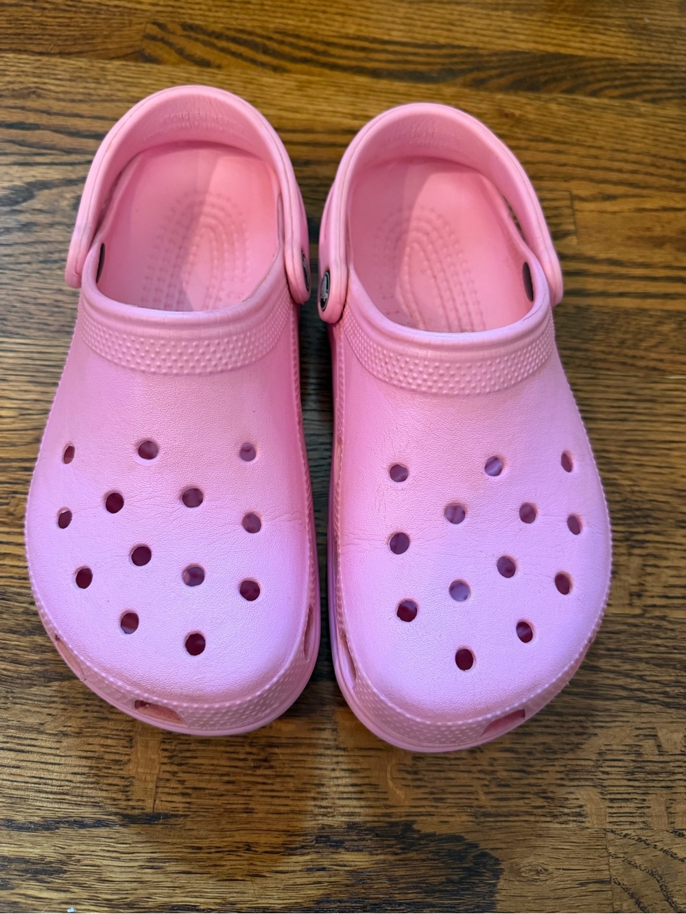 CROCS Women’s Classic Clog in Pink